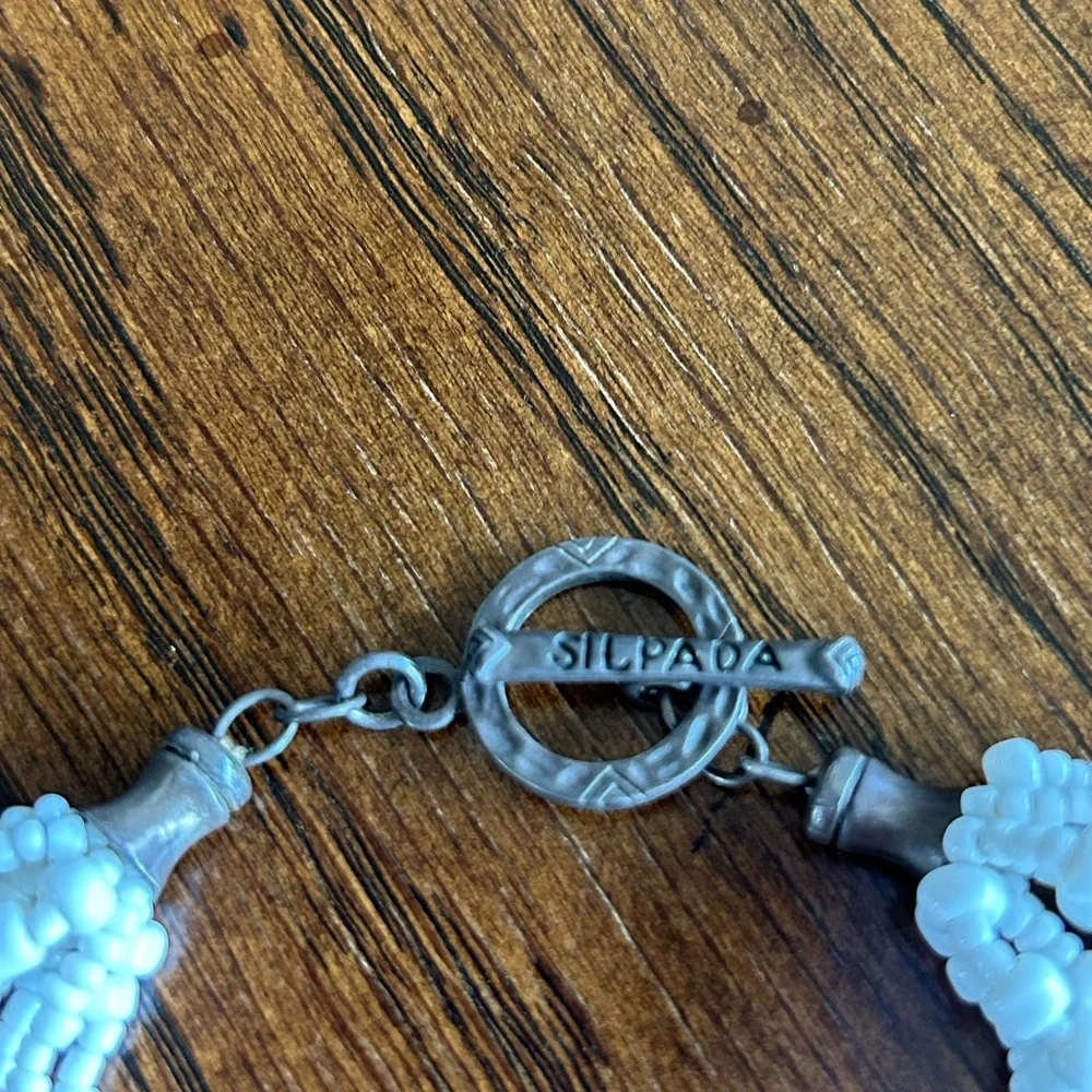 2008 Silpada White Seed Bead Multi Strand NECKLACE 35 Inches N1573 - Picture 2 of 2